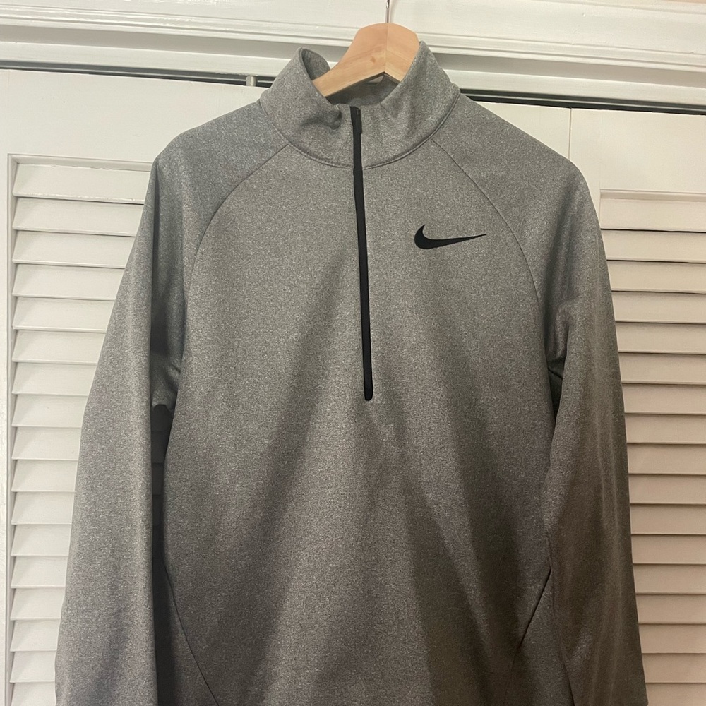 Nike pullover